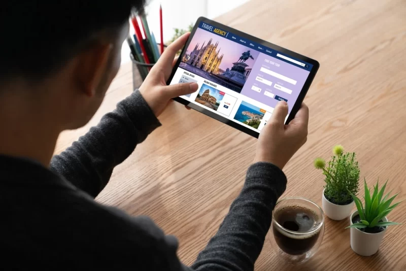 Maximize Footwear Savings: Outlet Deals, Loyalty Programs & Year-Round Discounts