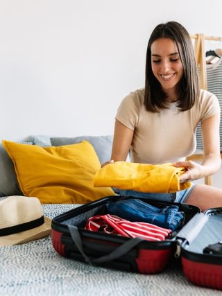 Travel Clothes Do’s and Don’ts: What to Pack and What Not to Bring